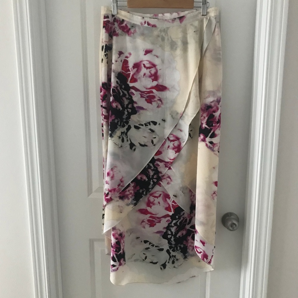 DKNYC | Floral High-Low Skirt